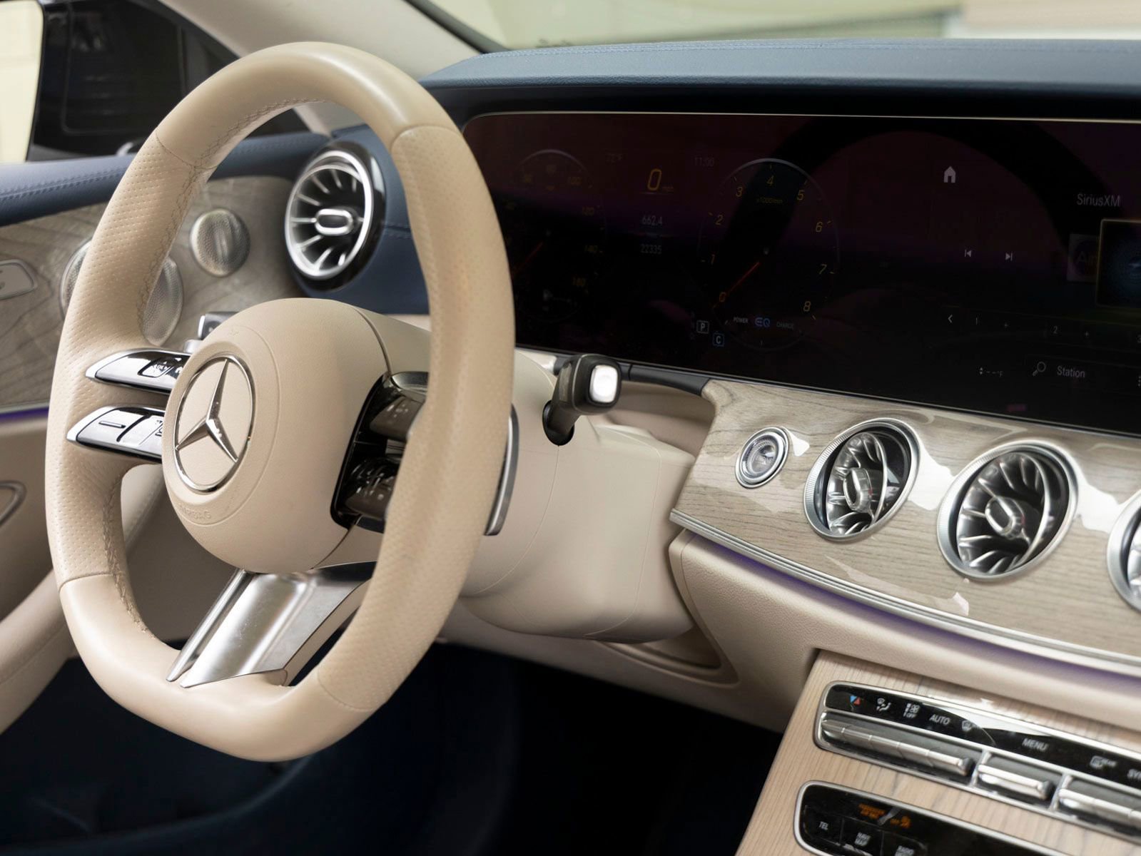 Used 2023 Mercedes-Benz E 450 Coupe image 23