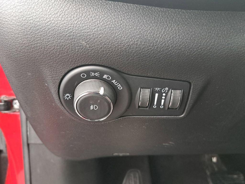 Certified 2022 Jeep Compass Limited image 27