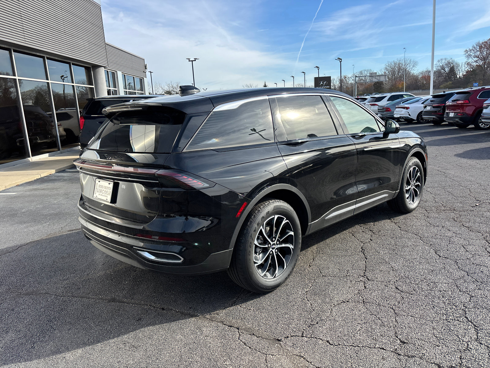 New 2026 Lincoln Nautilus Premier image 7