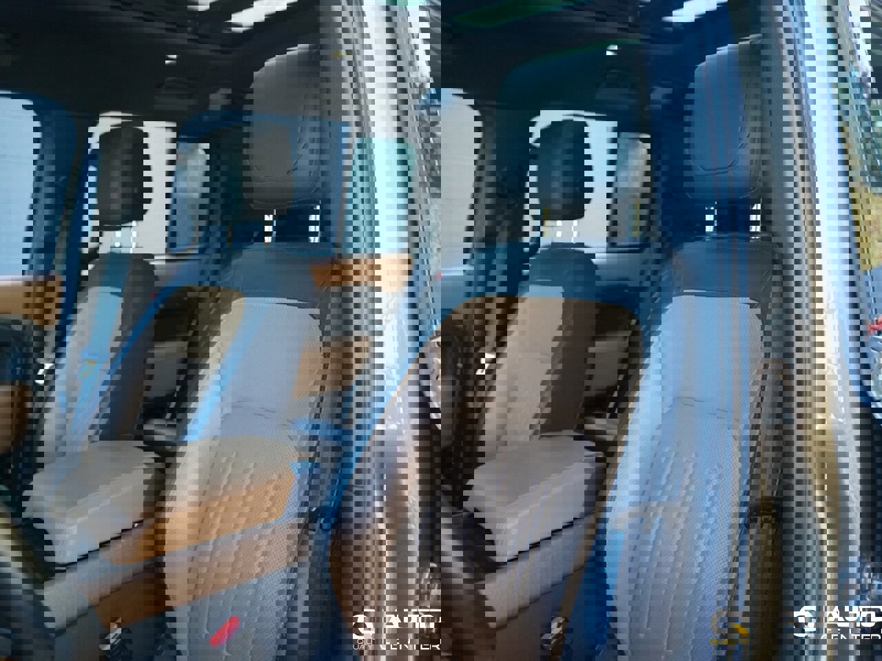 Used 2021 Land Rover Defender 110 X image 19