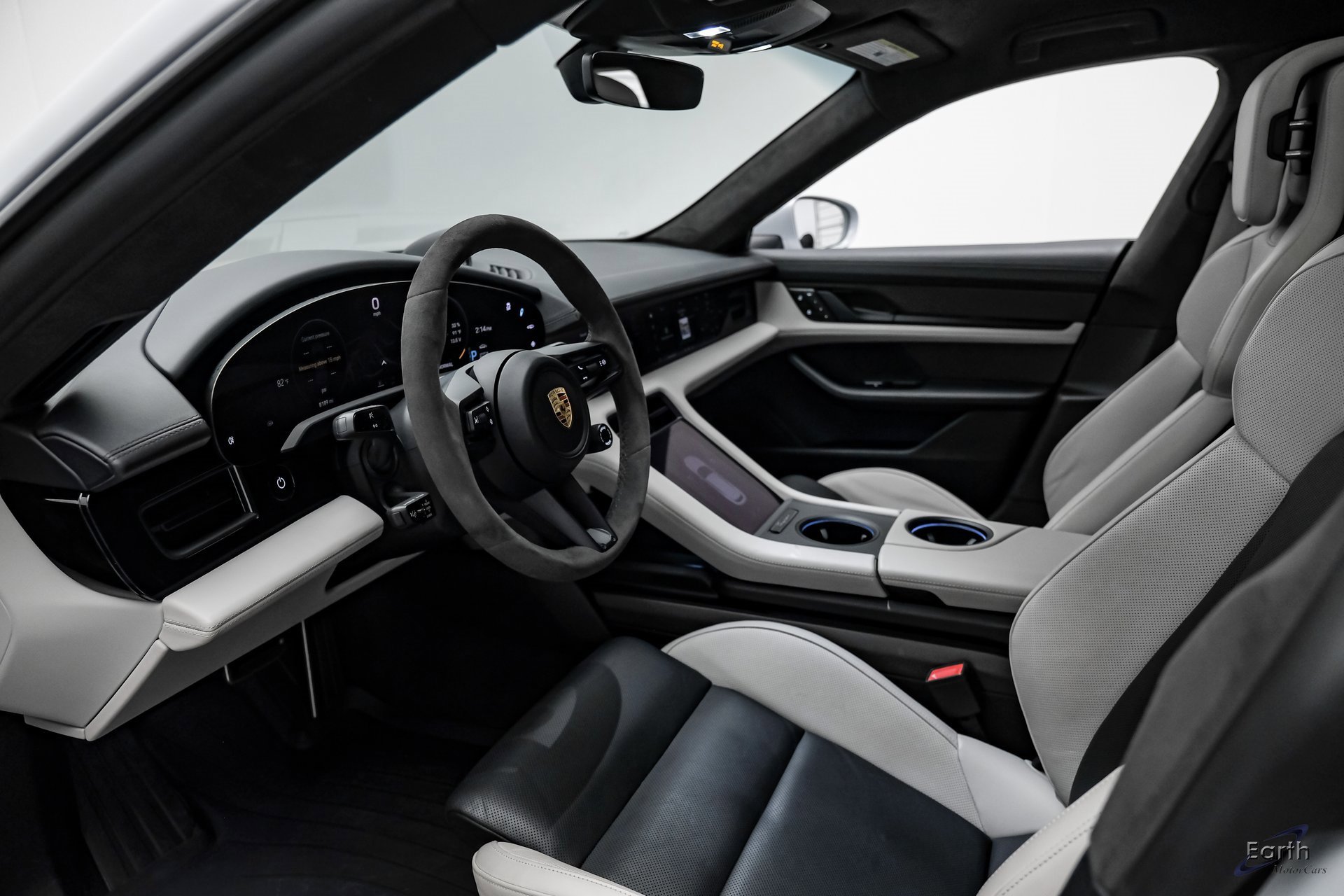 Used 2023 Porsche Taycan GTS w/ Premium Package image 32