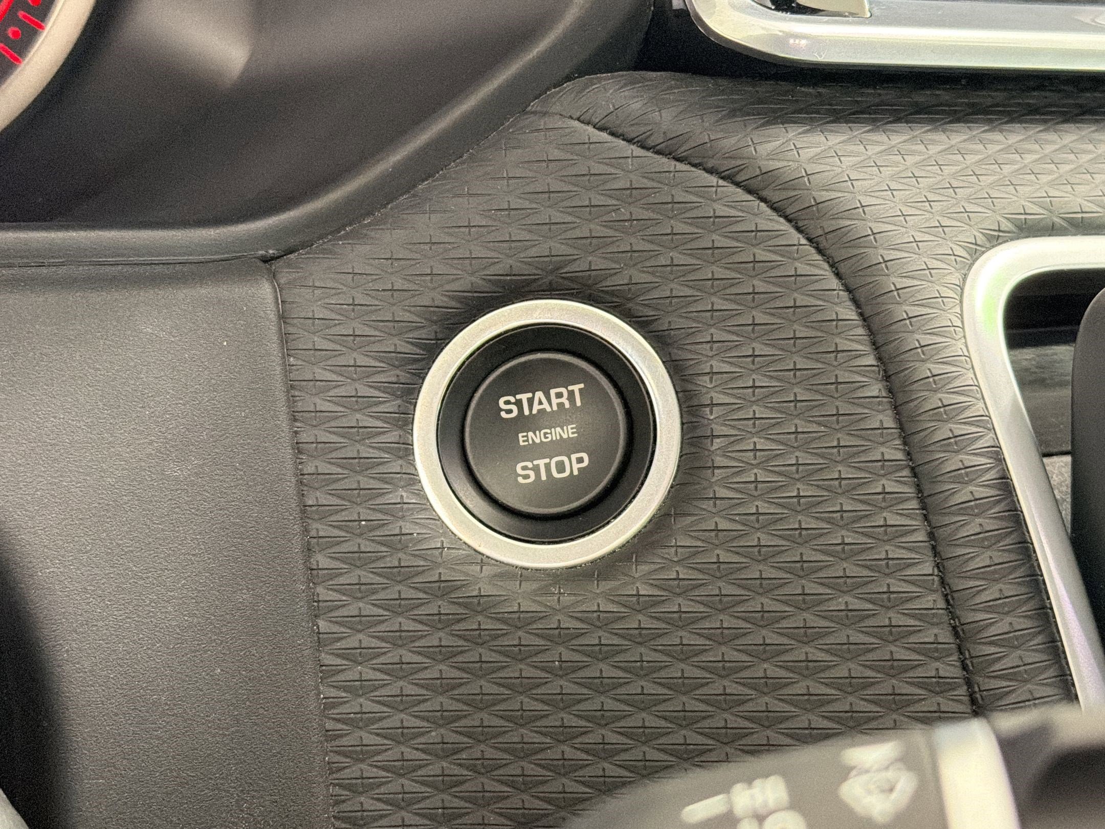 Used 2022 Land Rover Range Rover Velar R-Dynamic S image 24