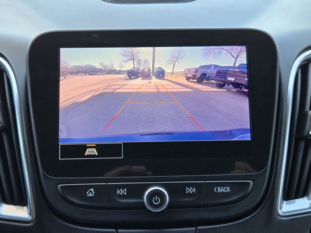 Used 2024 Chevrolet Malibu LT image 16