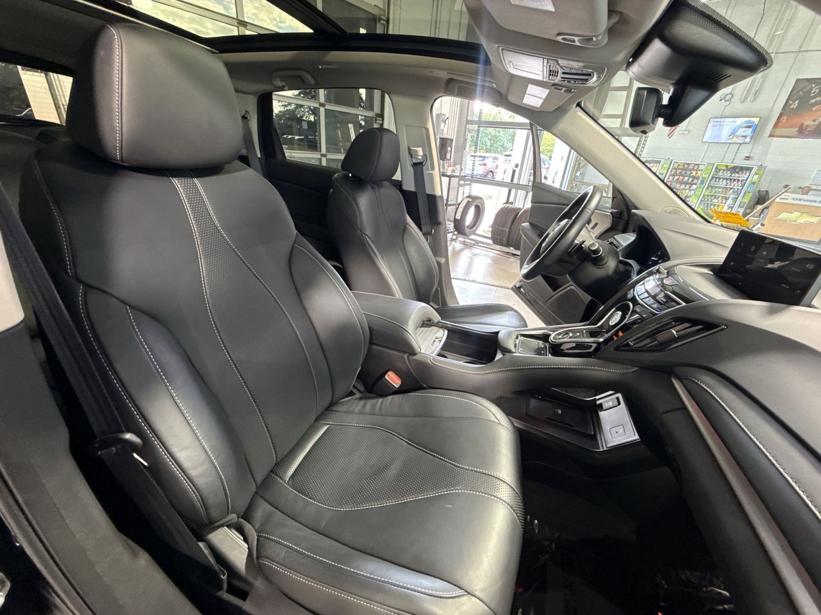 Used 2024 Acura RDX w/ Technology Package AWD/4WD image 28