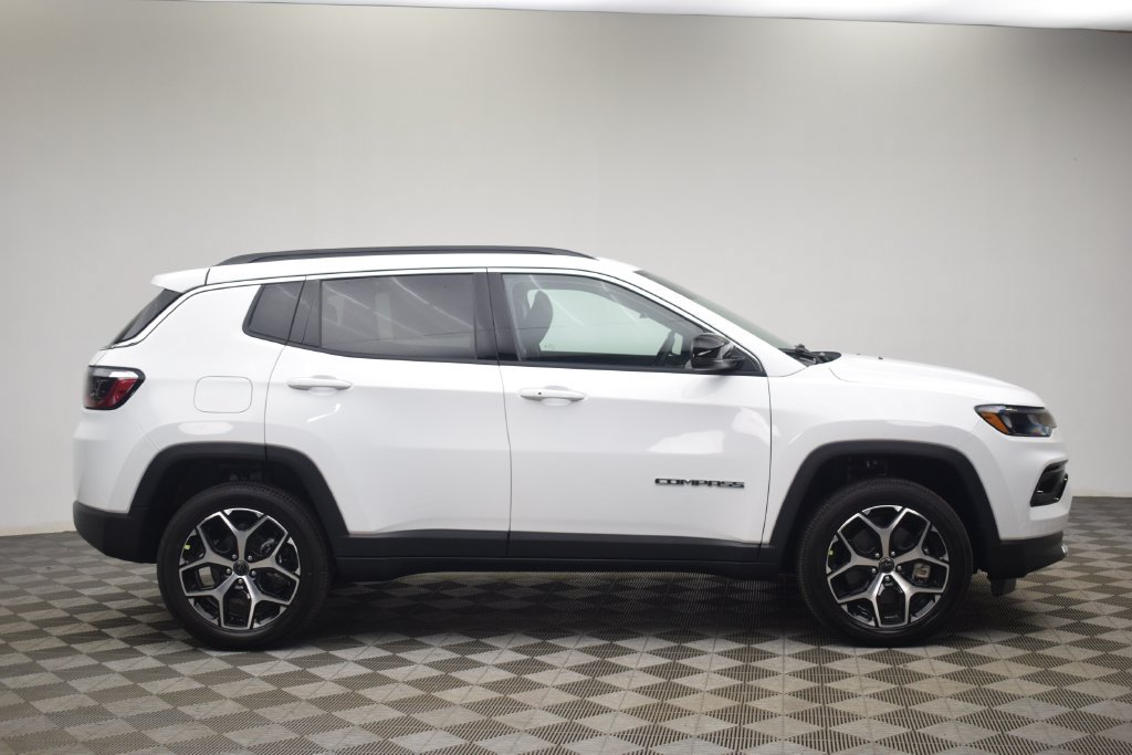 New 2026 Jeep Compass Limited w/ Sun, Sound & Navigation Group AWD/4WD image 3