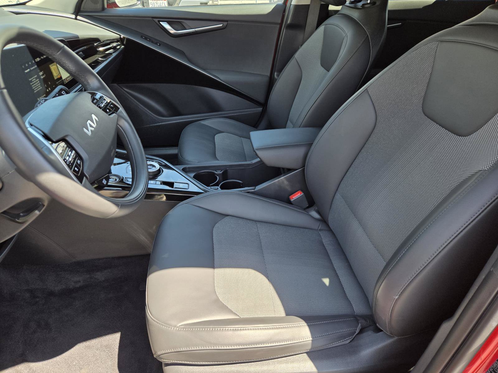 Used 2024 Kia Niro Wind FWD image 22