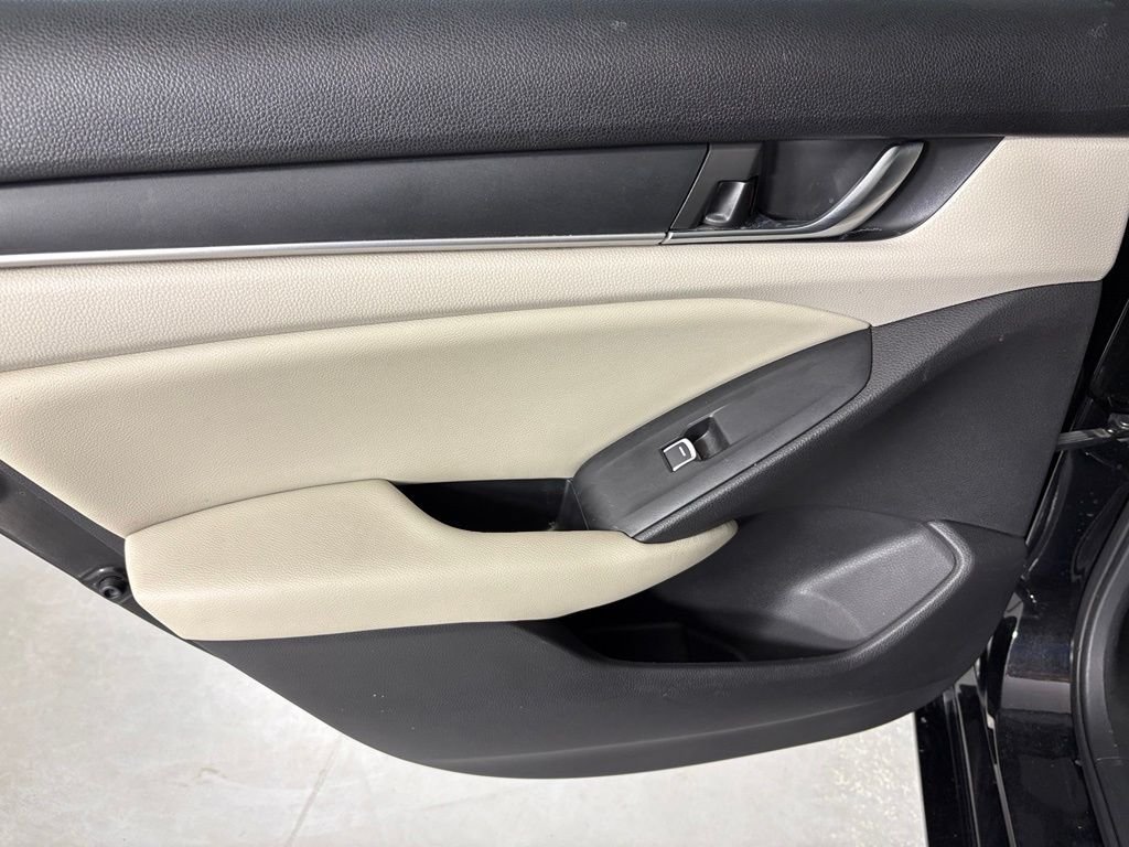 Used 2018 Honda Accord LX image 33