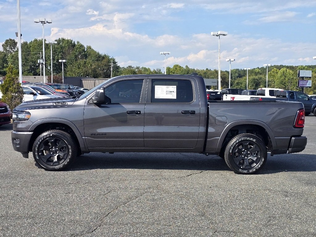 New 2026 RAM 1500 4x4 Crew Cab image 18
