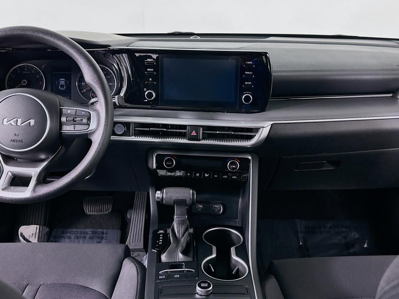 Used 2023 Kia K5 LXS image 13
