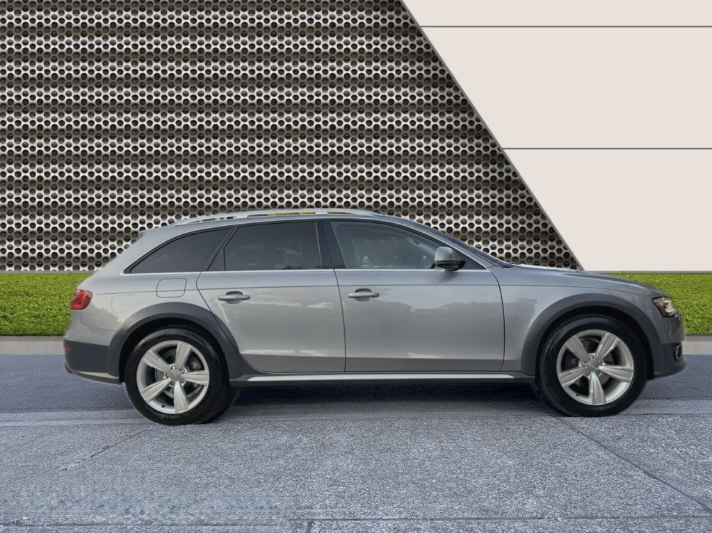 Used 2016 Audi A4 Premium Plus w/ Technology Package image 8