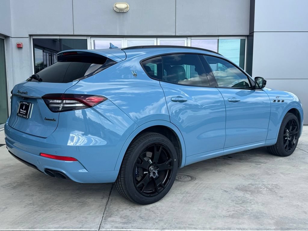 Certified 2022 Maserati Levante GT AWD/4WD image 8