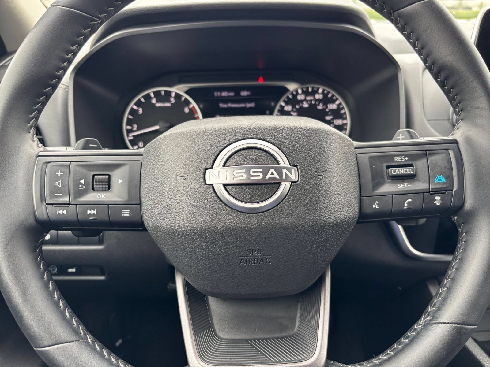 Used 2025 Nissan Rogue SV FWD image 30