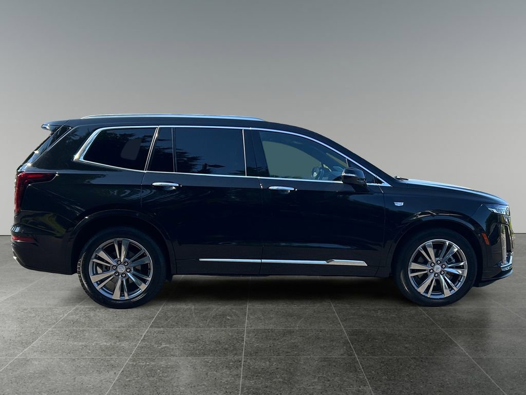 Used 2024 Cadillac XT6 Premium Luxury image 9