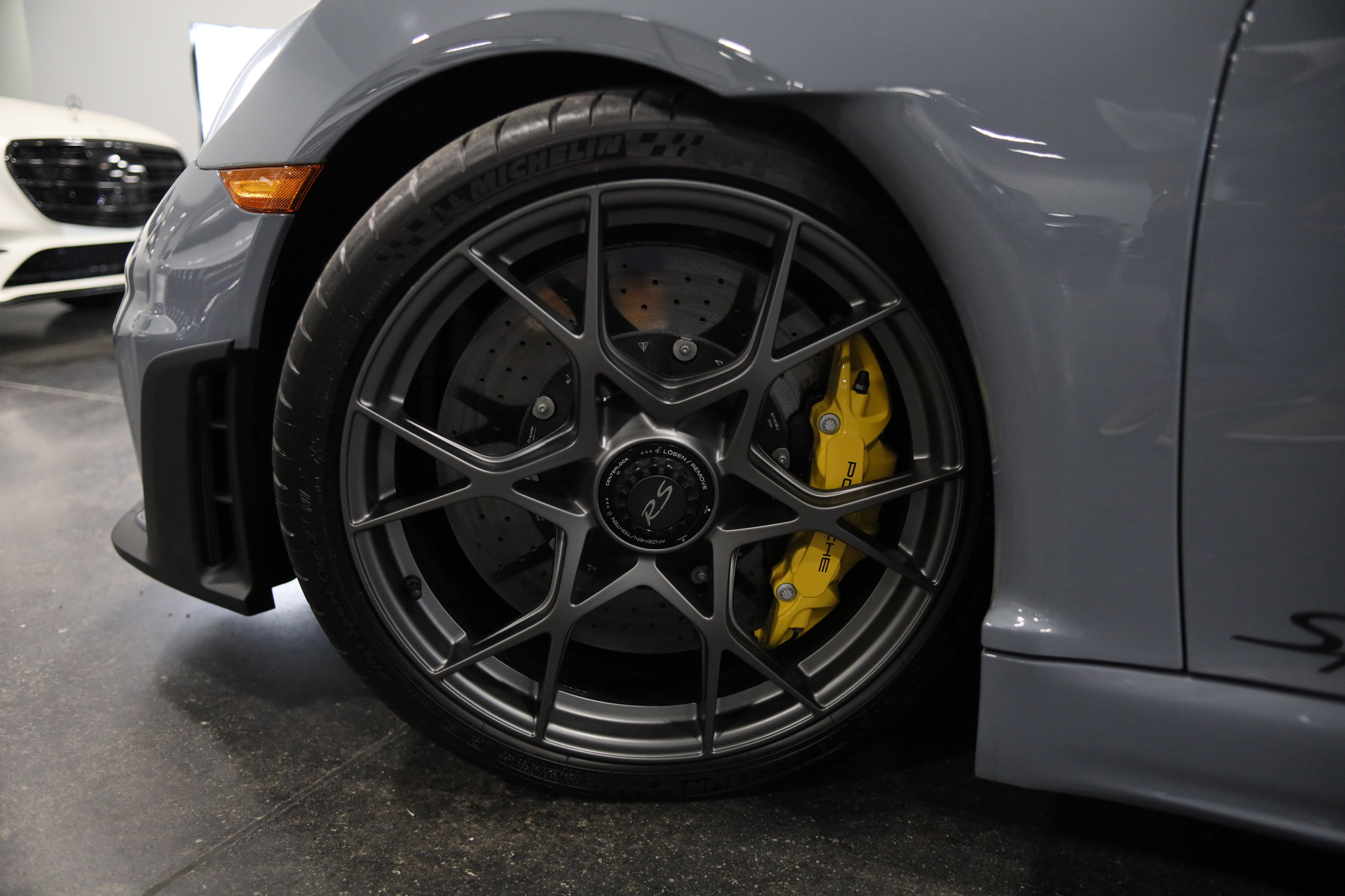 Used 2025 Porsche 718 Boxster Spyder RS w/ Chrono Package RWD image 13