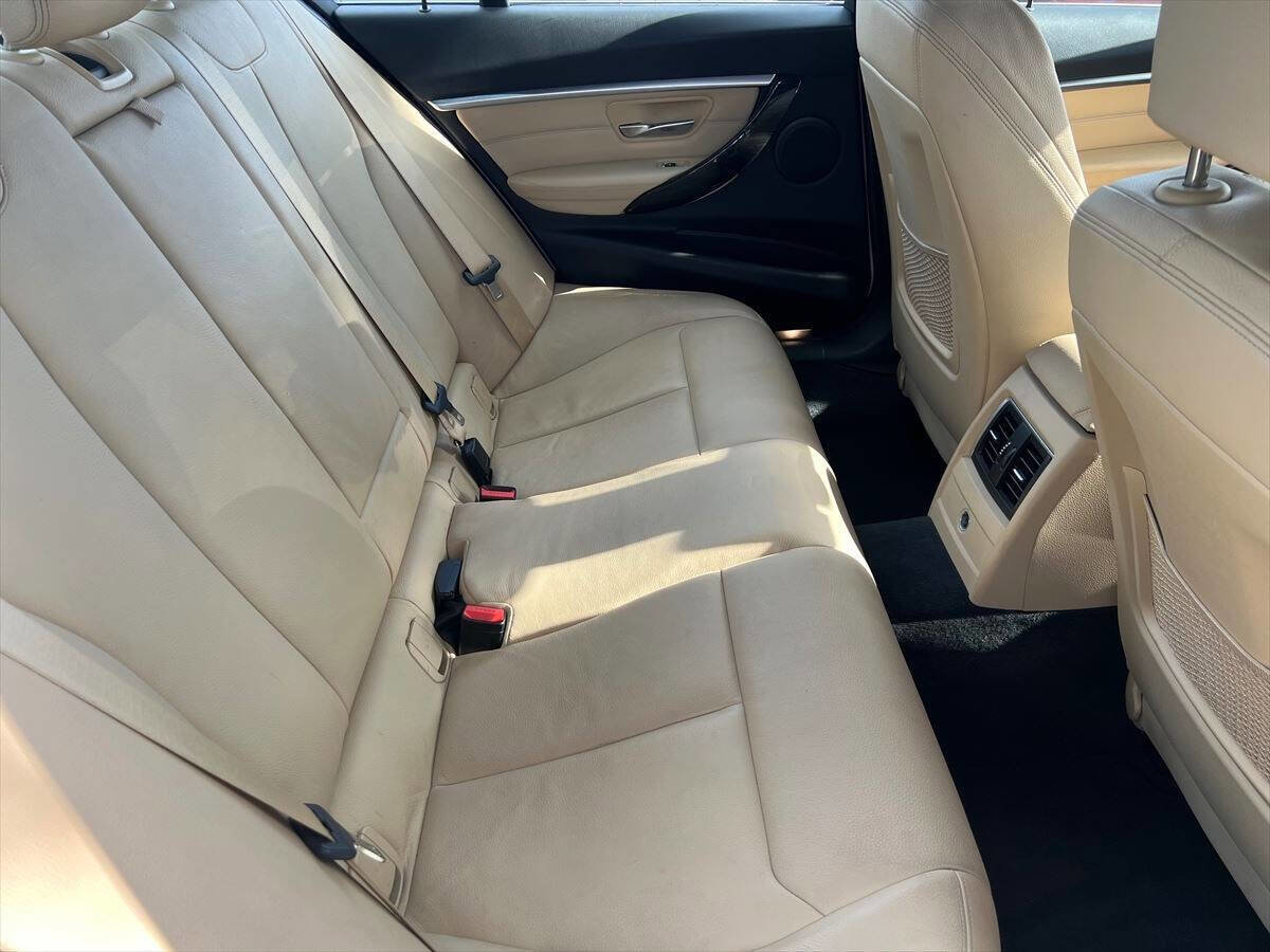 Used 2018 BMW 330i Sedan image 9