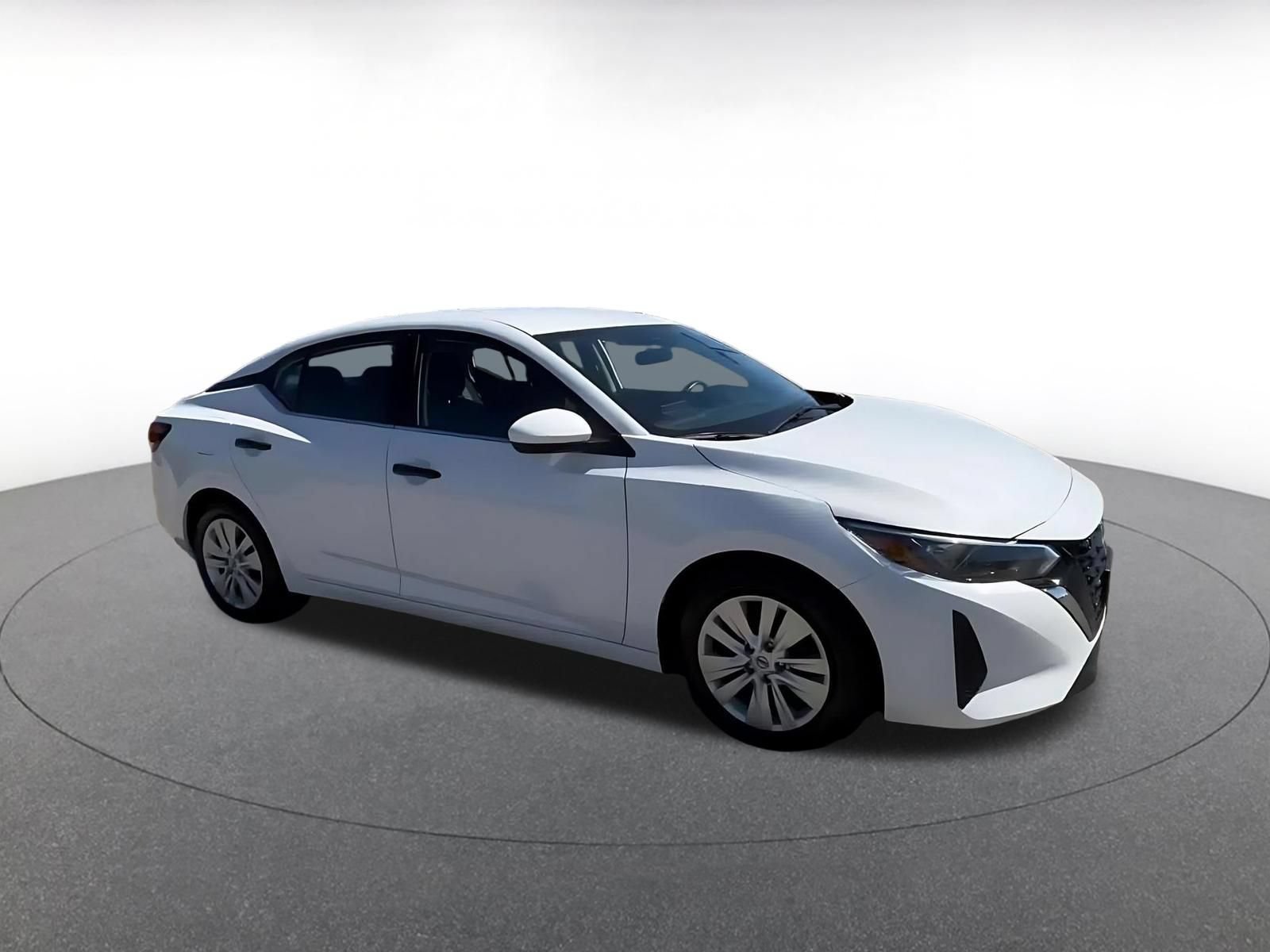 Used 2025 Nissan Sentra S FWD image 2