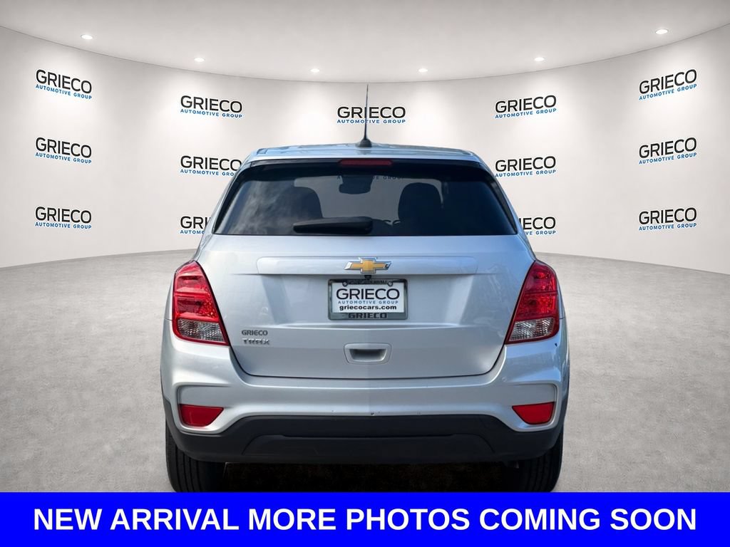 Used 2020 Chevrolet Trax LS w/ Tint and Cruise Package FWD image 6