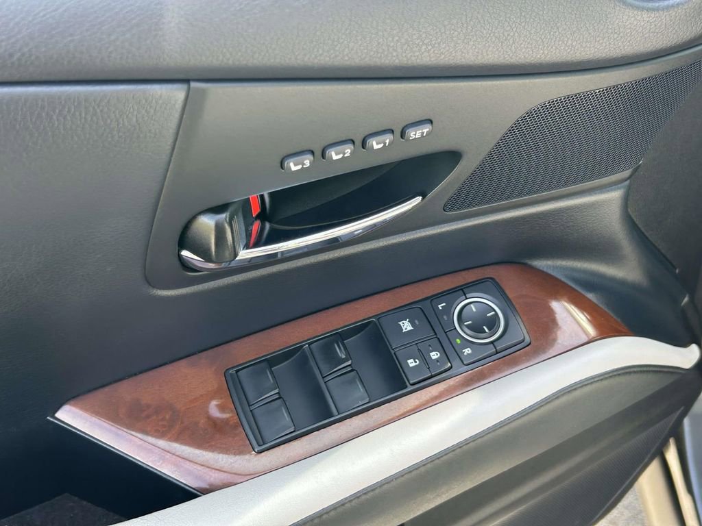 Used 2010 Lexus RX 450h AWD image 19