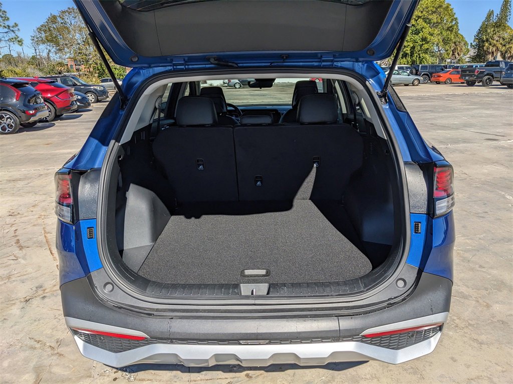 Certified 2025 Kia Sportage EX image 13