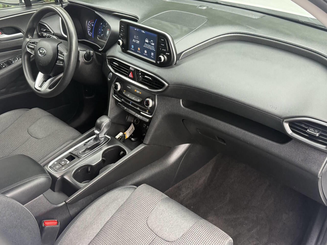 Used 2019 Hyundai Santa Fe SEL FWD image 15
