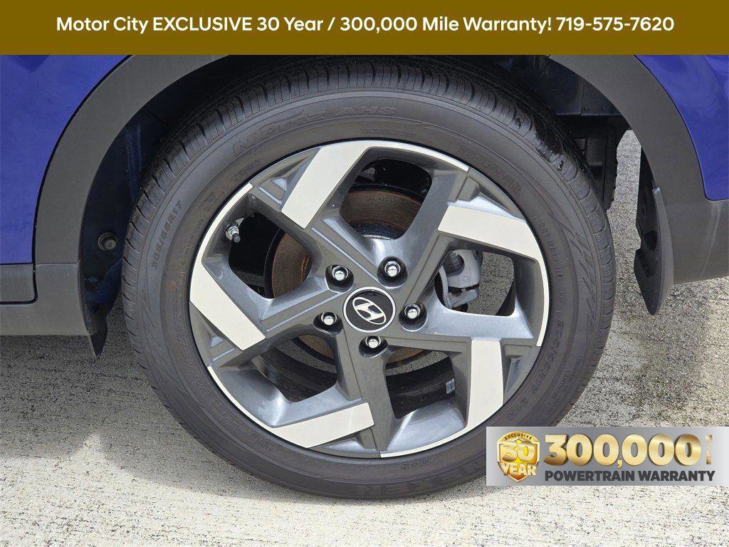New 2025 Hyundai Venue SE image 4