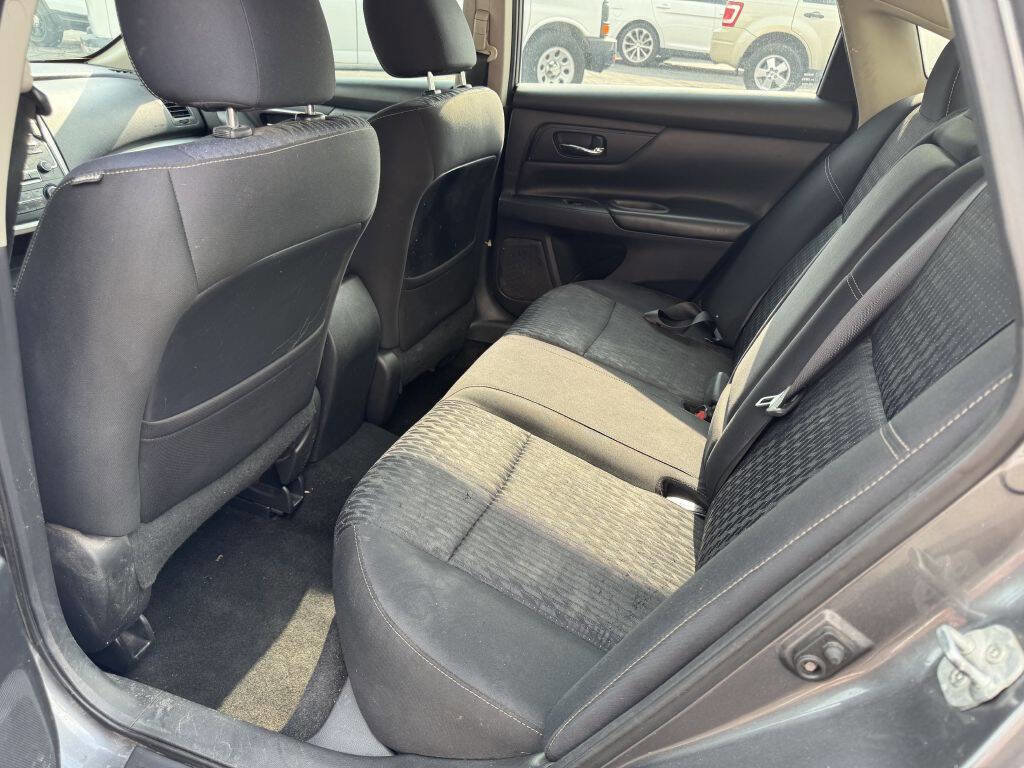 Used 2016 Nissan Altima 2.5 S image 5