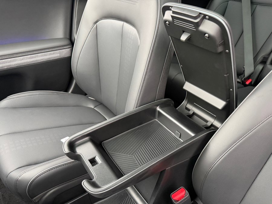 Used 2024 Hyundai Ioniq 5 Limited image 37