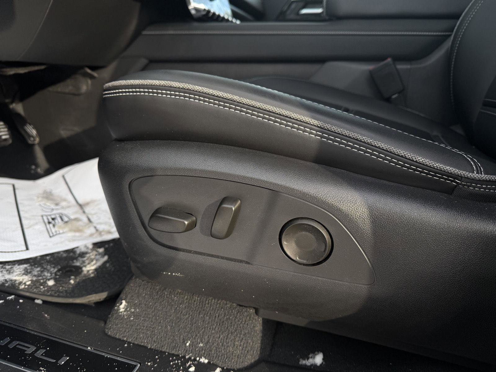 Certified 2025 GMC Sierra EV Denali image 14