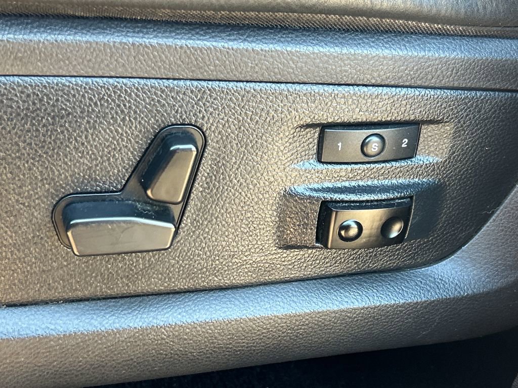 Used 2016 RAM 2500 Limited AWD/4WD image 9