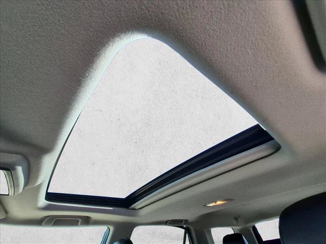 Used 2015 Toyota 4Runner Limited AWD/4WD image 12