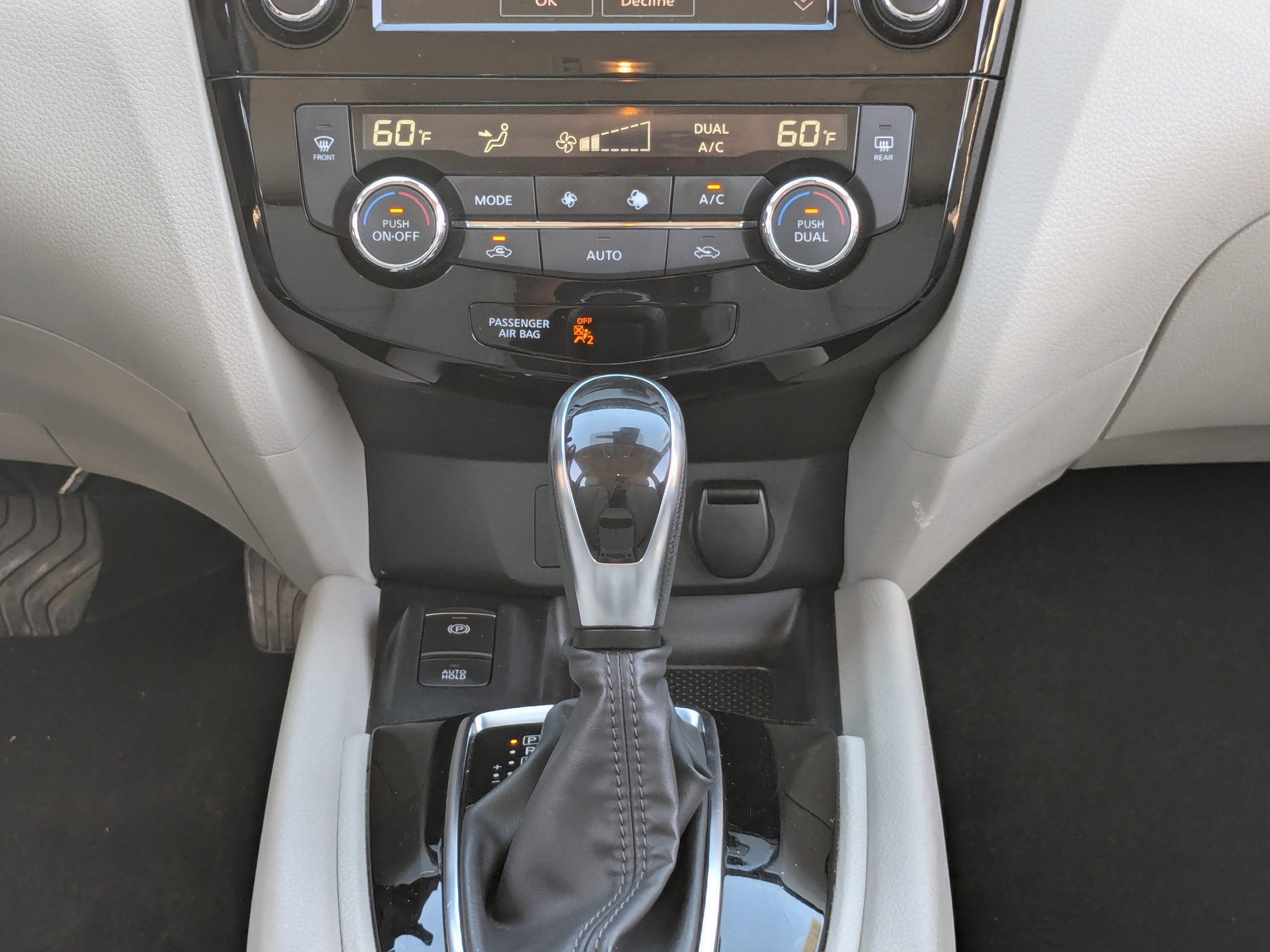 Used 2022 Nissan Rogue Sport SL w/ Premium Package image 20