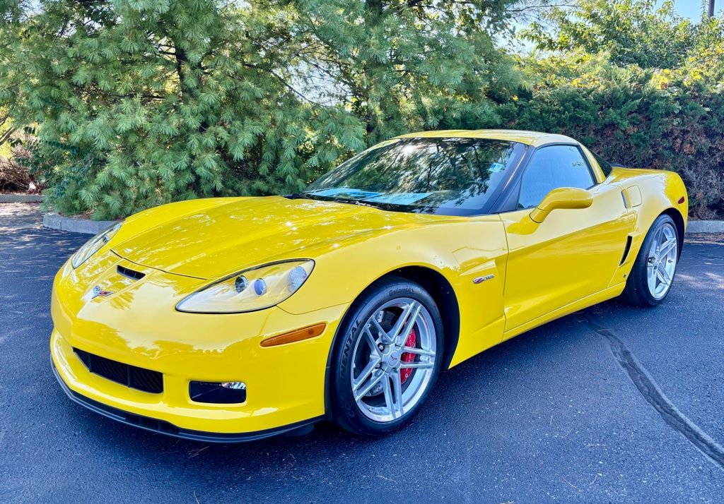 Used 2006 Chevrolet Corvette Z06 w/ Preferred Equipment Group image 4