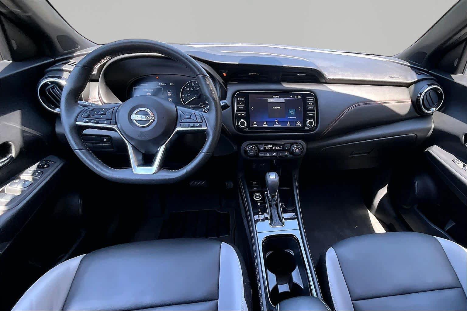 Used 2023 Nissan Kicks SR w/ SR Premium Package FWD image 16