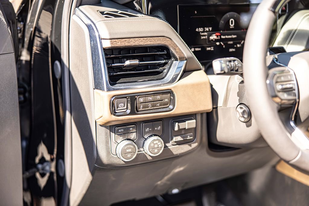 Used 2026 GMC Yukon Denali Ultimate AWD/4WD image 20