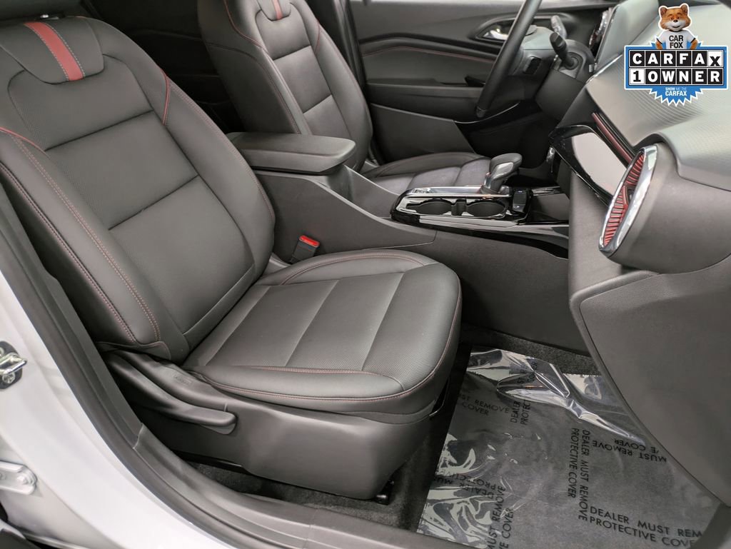 Used 2025 Chevrolet Trax RS w/ Driver Confidence Package image 29