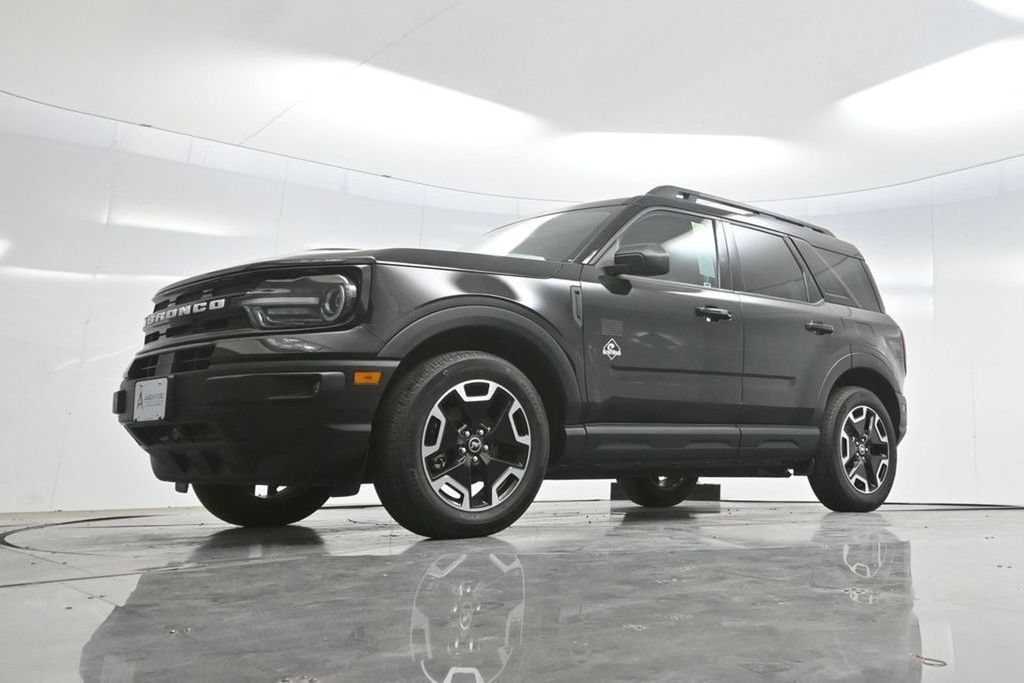 Used 2023 Ford Bronco Sport Outer Banks w/ Tech Package AWD/4WD image 56