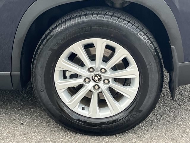 Used 2024 Toyota Grand Highlander AWD image 11