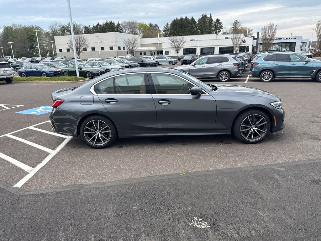 Used 2021 BMW 330i xDrive Sedan w/ Premium Package image 6