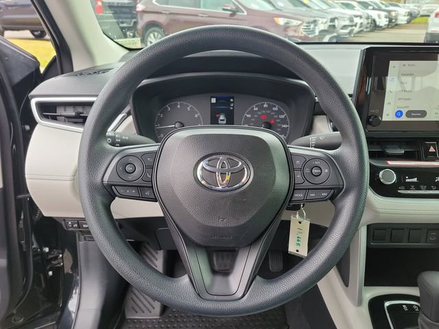 Used 2024 Toyota Corolla Cross L image 24