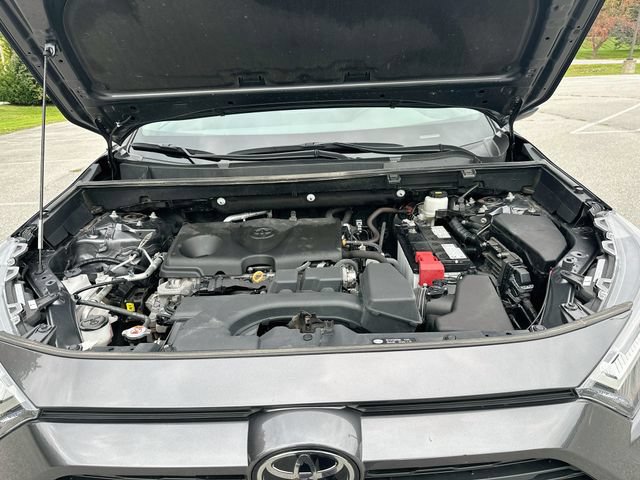 Used 2023 Toyota RAV4 LE AWD/4WD image 28