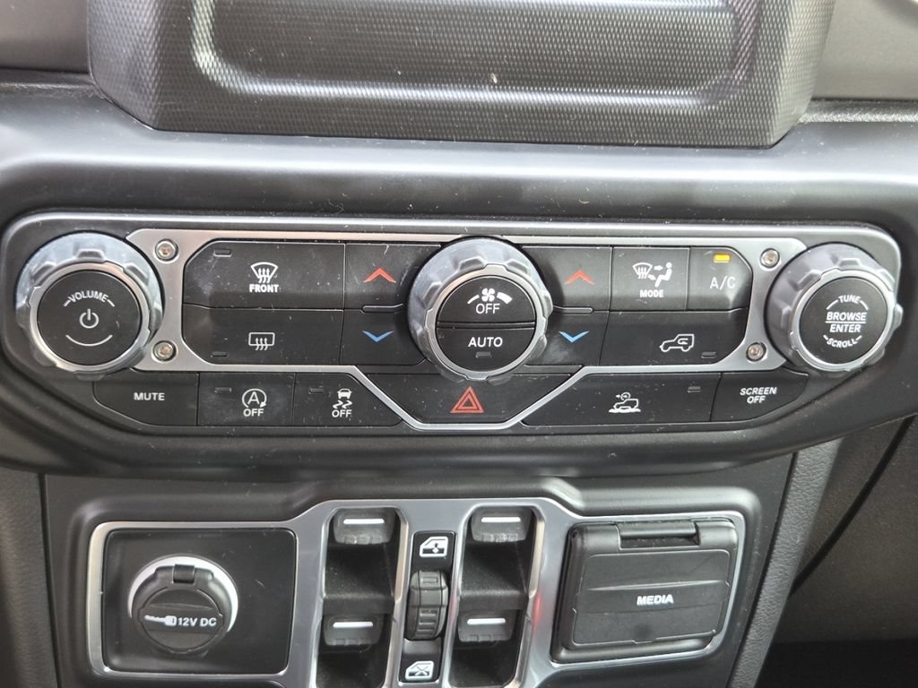 Used 2021 Jeep Wrangler Unlimited Sport AWD/4WD image 7