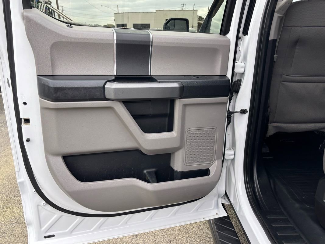 Used 2015 Ford F150 XLT w/ Trailer Tow Package image 20