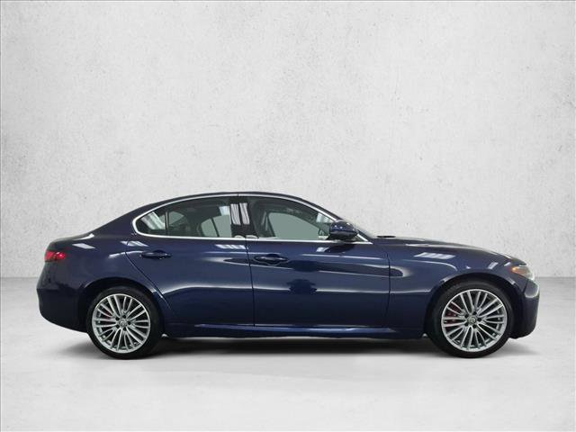 Used 2019 Alfa Romeo Giulia Ti w/ Quick Order Package 22X Lusso AWD/4WD image 4