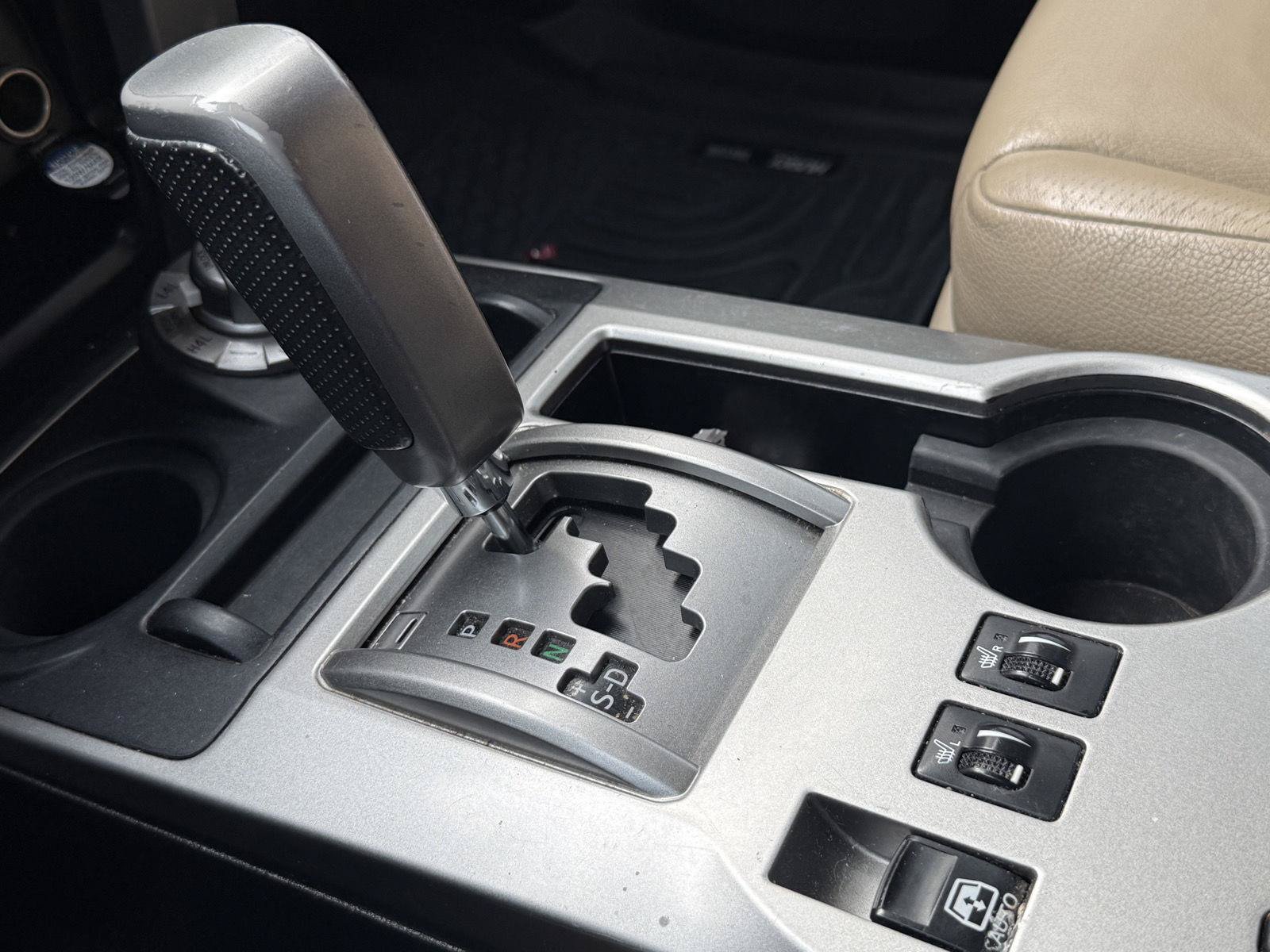 Used 2010 Toyota 4Runner Limited AWD/4WD image 19