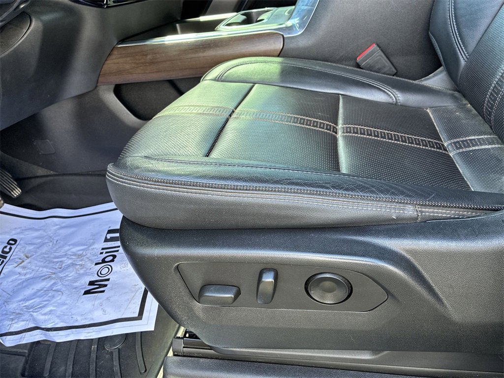 Used 2024 Chevrolet Silverado 2500 High Country w/ High Country Premium Package image 12