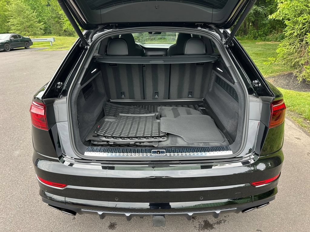 Used 2024 Audi SQ8 Prestige w/ Prestige Package AWD/4WD image 16