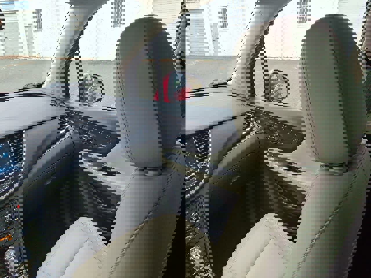 Used 2019 Buick Encore Essence image 11