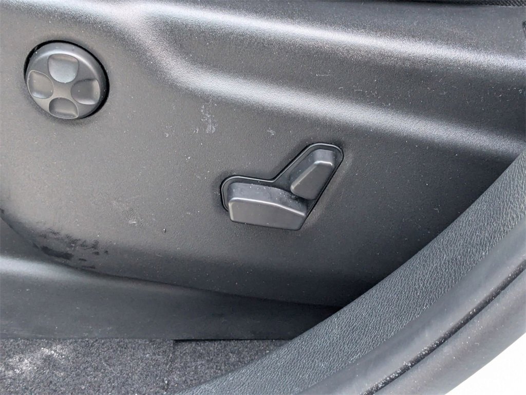 Used 2025 Dodge Durango GT image 16