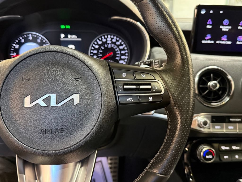 Used 2022 Kia Stinger GT-Line RWD image 36