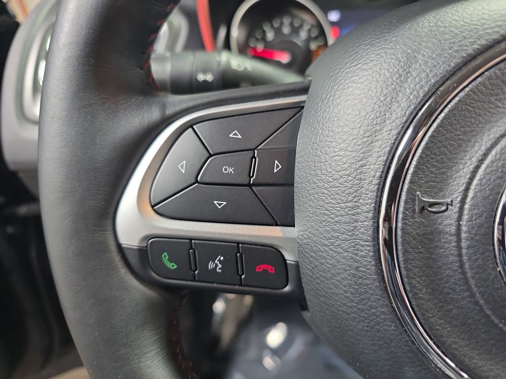 Used 2017 Jeep Compass Trailhawk w/ Cold Weather Group AWD/4WD image 16